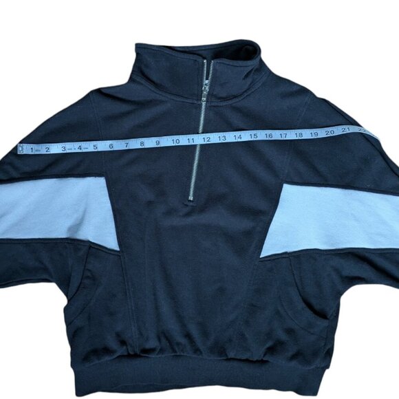 Garage Black and White Quarter Zip Women Size Medium - Picture 8 of 9